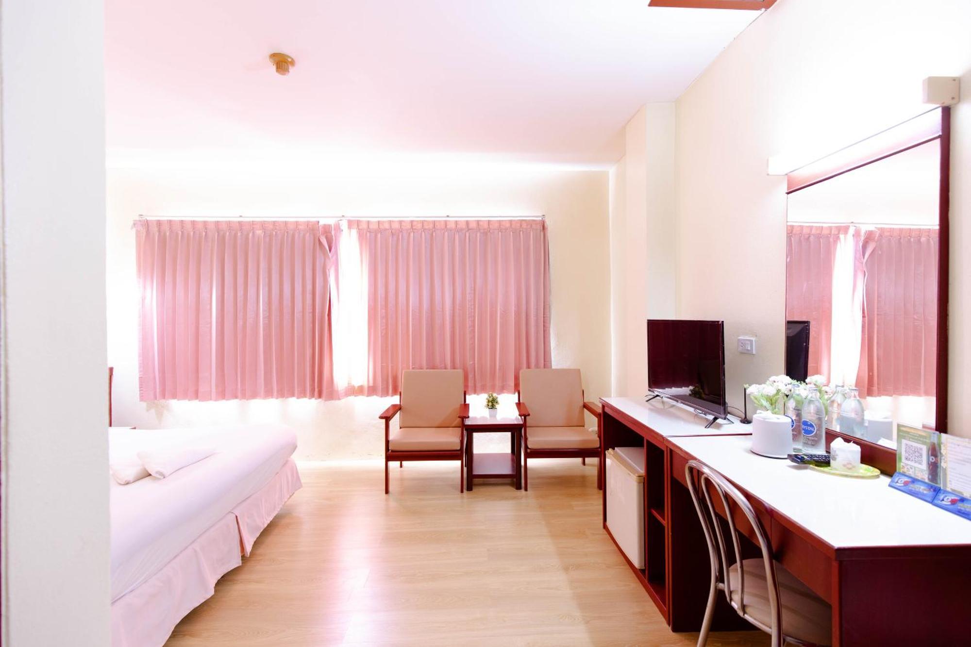 Chumphon Palace Hotel מראה חיצוני תמונה