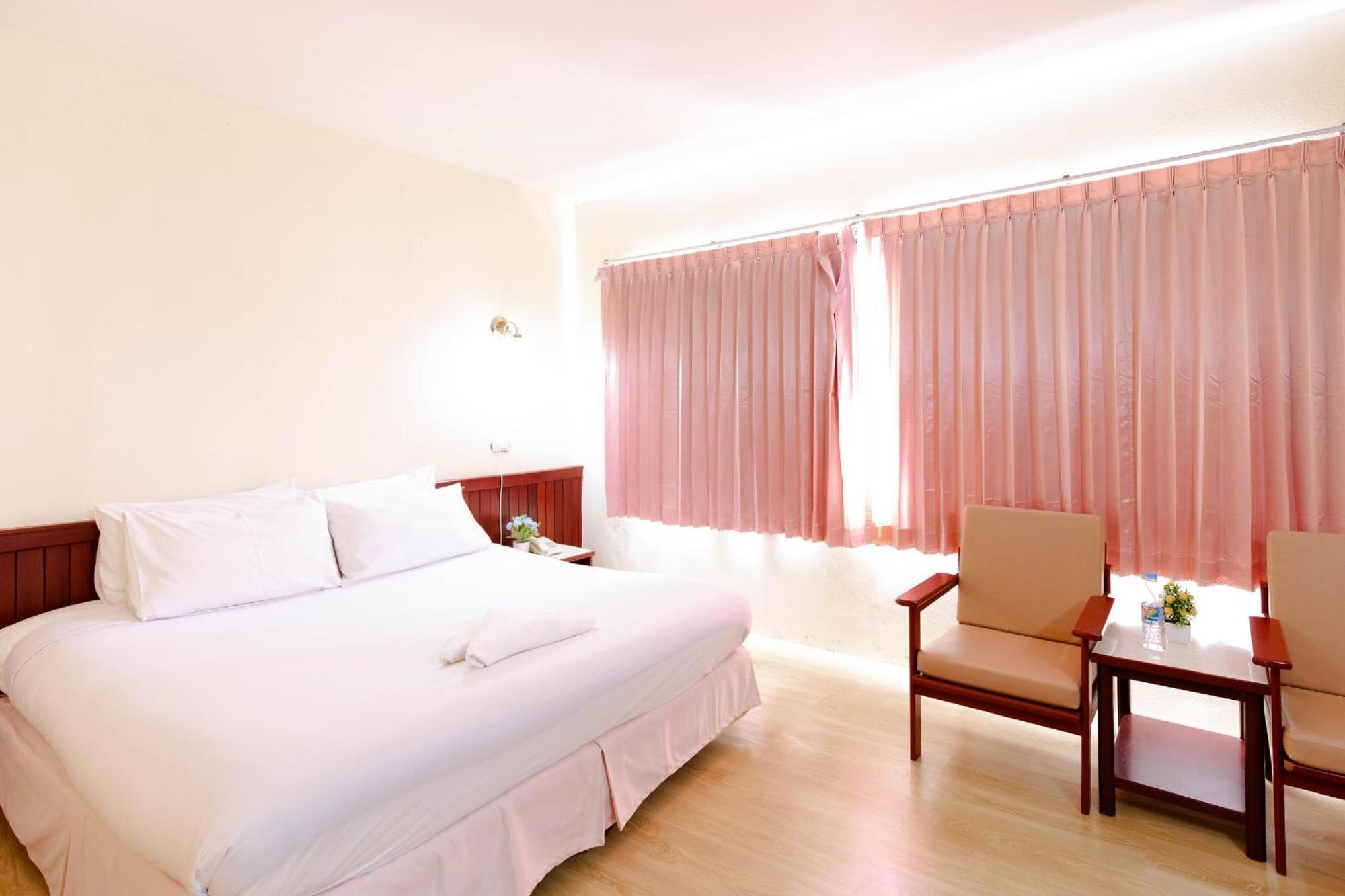 Chumphon Palace Hotel מראה חיצוני תמונה