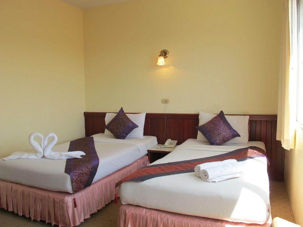 Chumphon Palace Hotel מראה חיצוני תמונה