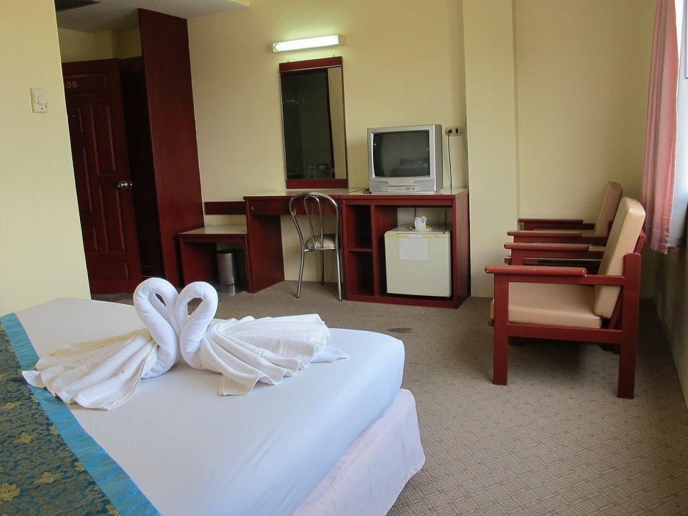 Chumphon Palace Hotel מראה חיצוני תמונה