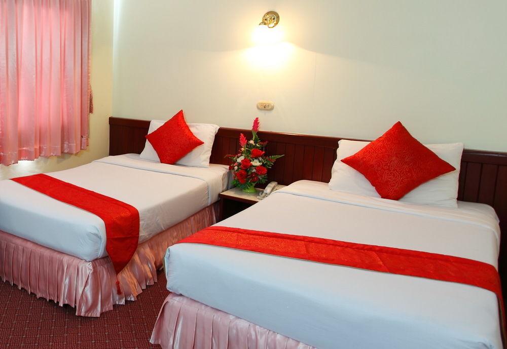 Chumphon Palace Hotel מראה חיצוני תמונה